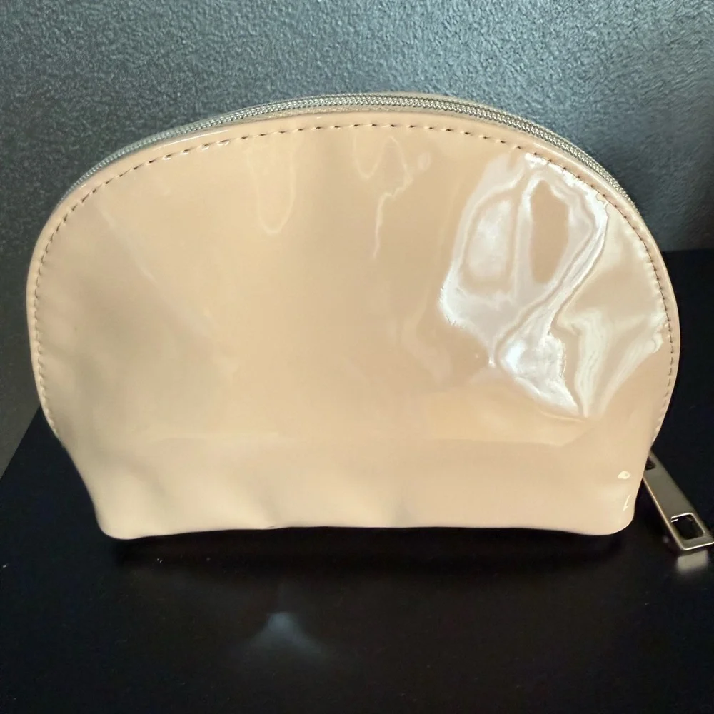 Marc Jacobs Glossy Beige Cosmetic Bag